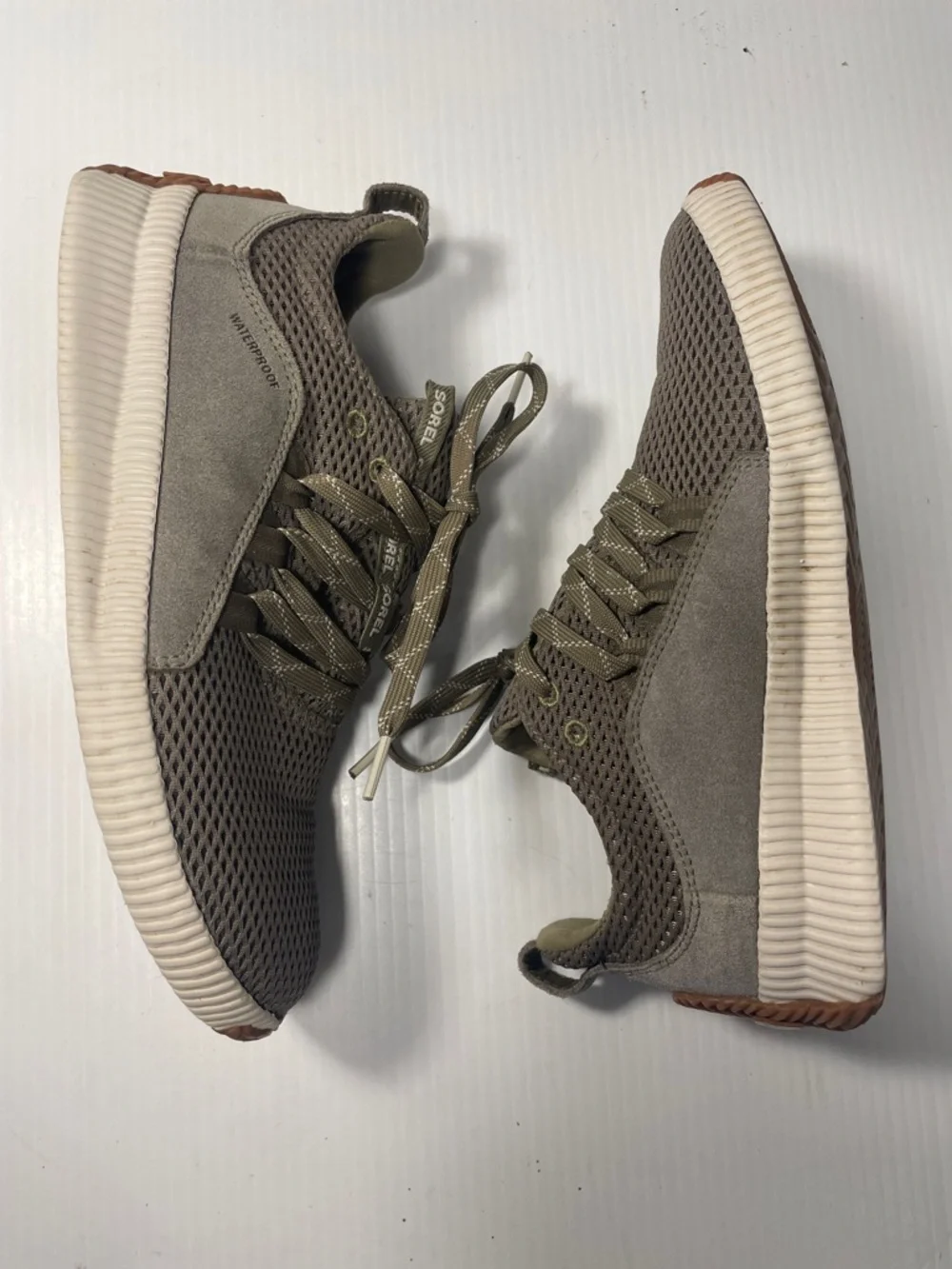 Sorel Women’s Out and About Waterproof Lace Sneakers Size 8 Olive Green Mesh - Picture 7 of 10